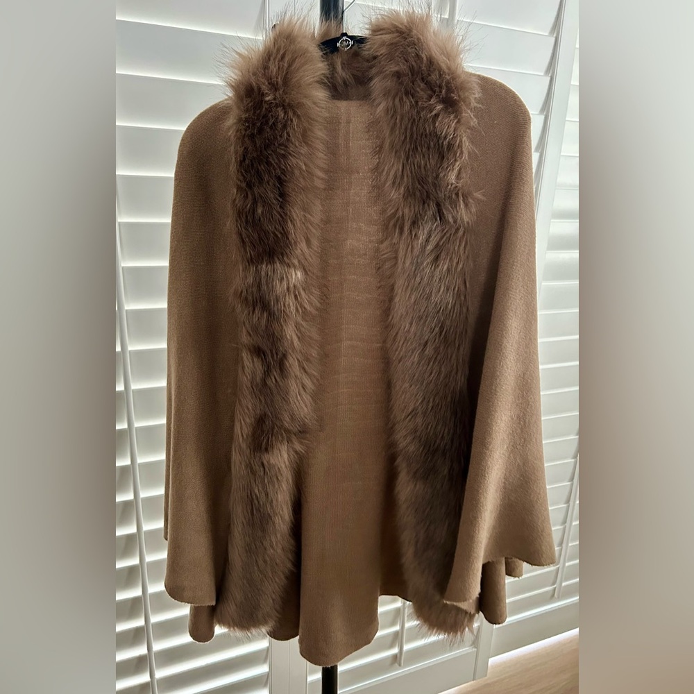 Tan / Brown Sweater Shawl Wrap with Faux Fur Trim